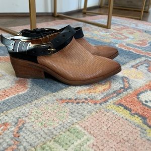 A.S. 98 Camel and Black Heeled Mules